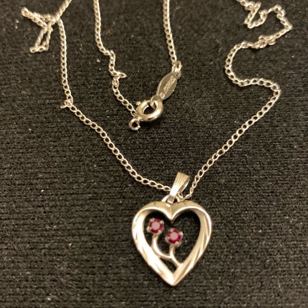 Vintage Sterling Silver Marvel Heart Pendant & Necklace